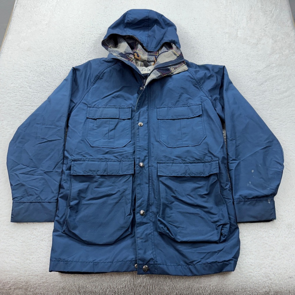 Woolrich Men's‎ Blue Hooded Parka Jacket Size S Plaid Lined Four Pocket Outdoor